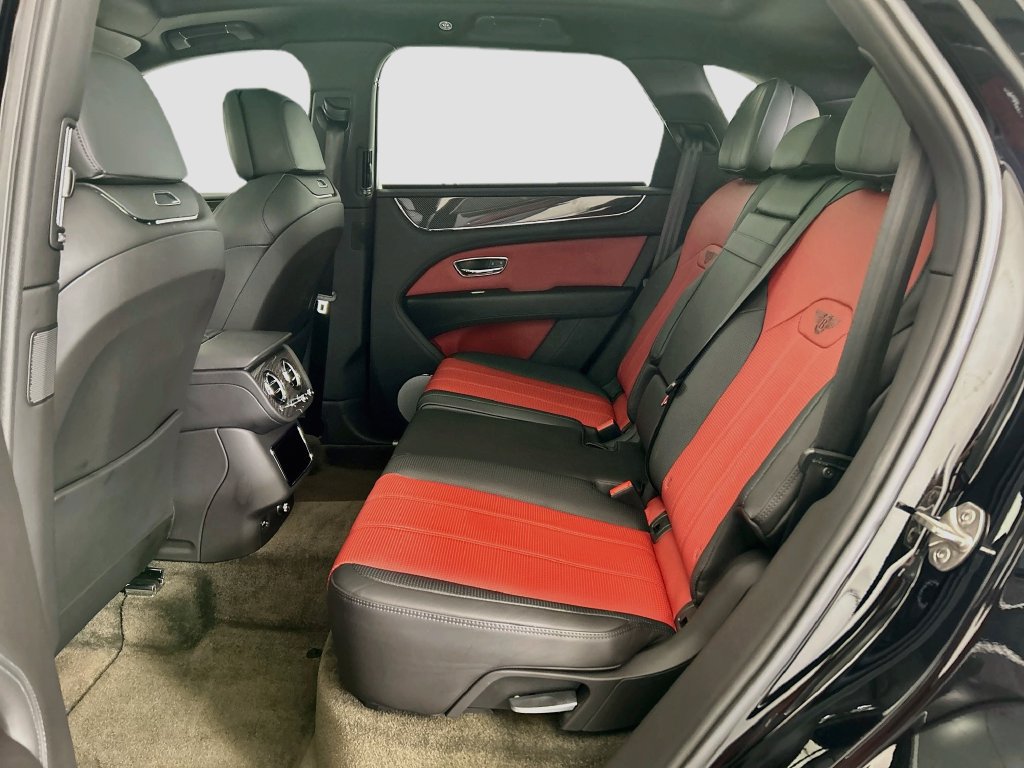 Certified 2022 Bentley Bentayga AWD/4WD image 20