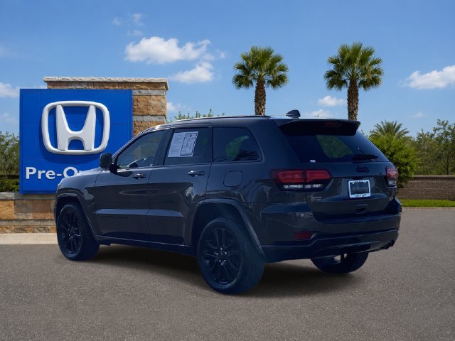 Used 2021 Jeep Grand Cherokee Laredo X RWD image 3