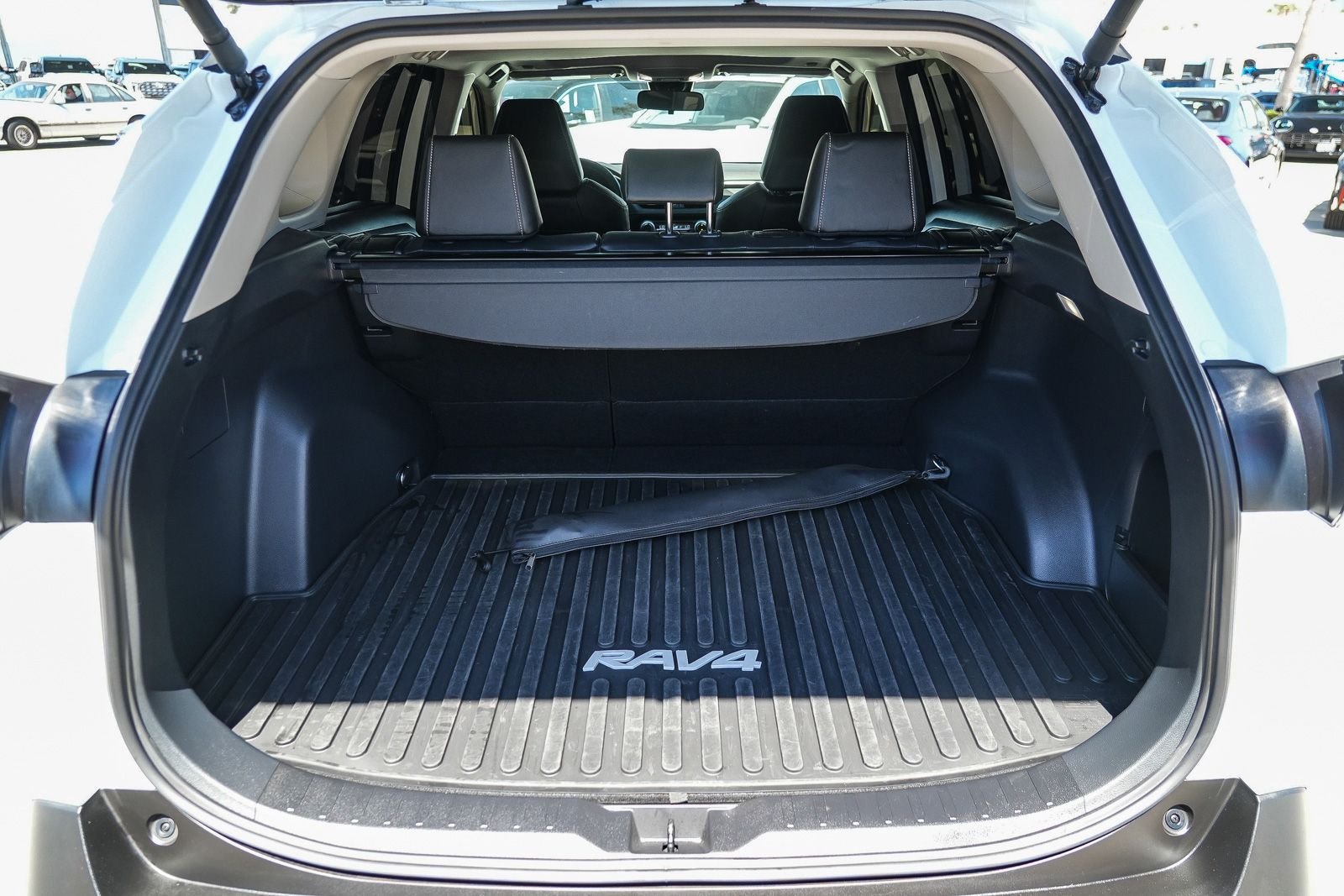 Certified 2025 Toyota RAV4 XLE Premium AWD/4WD image 26