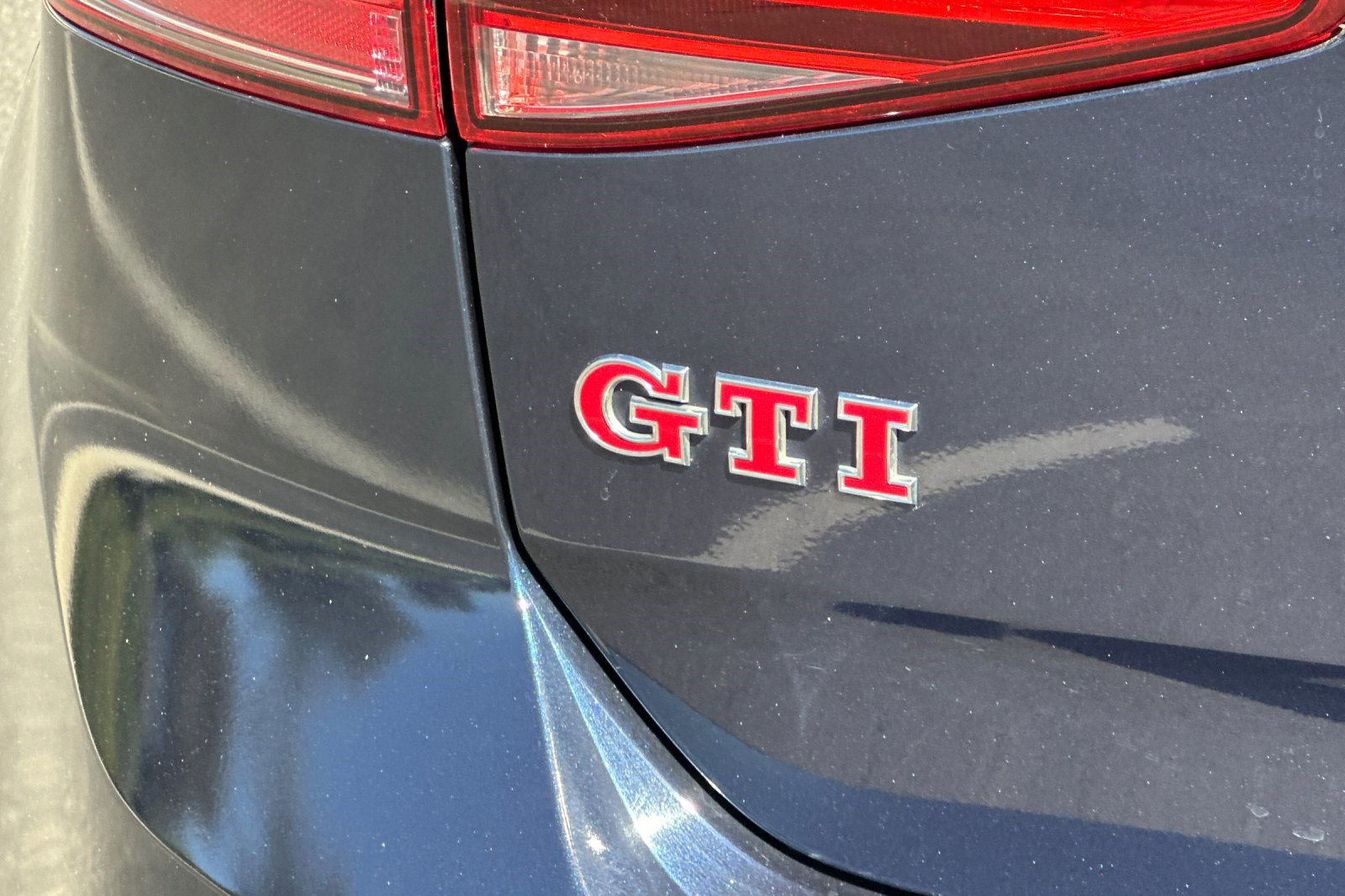 Used 2016 Volkswagen GTI S image 23