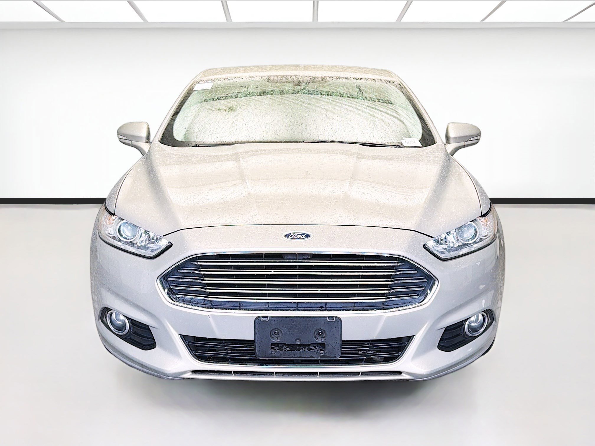 Used 2016 Ford Fusion Energi Titanium image 2
