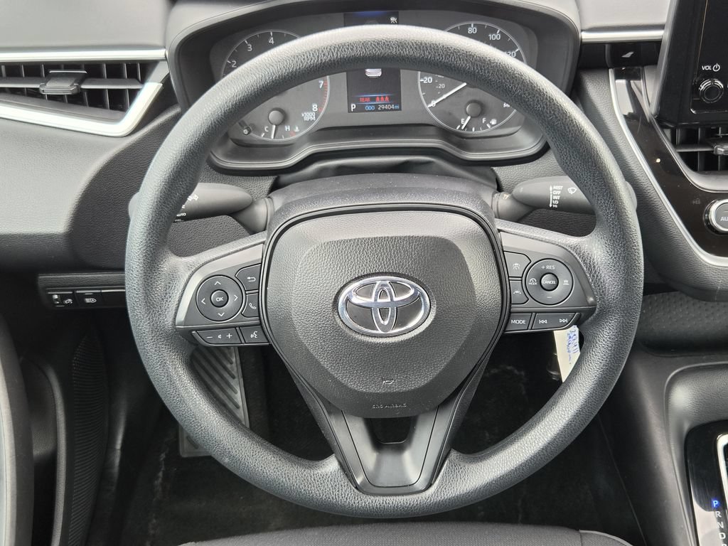 Used 2025 Toyota Corolla LE FWD image 15