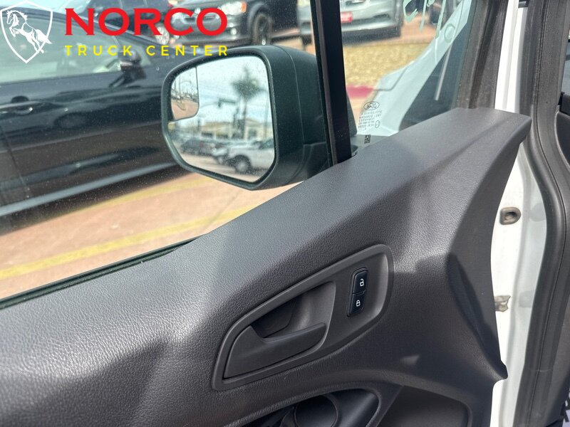 Used 2015 Ford Transit Connect XL FWD image 16
