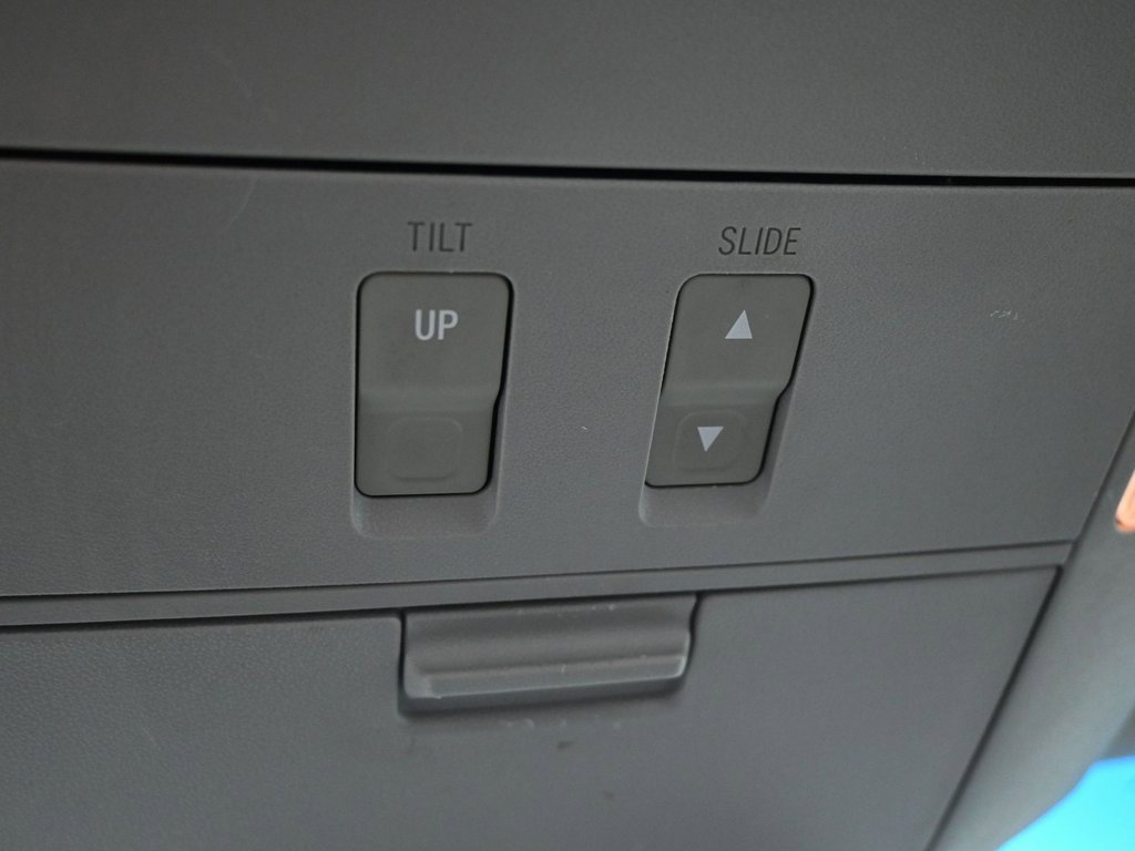 Used 2015 Toyota Sequoia Limited image 16