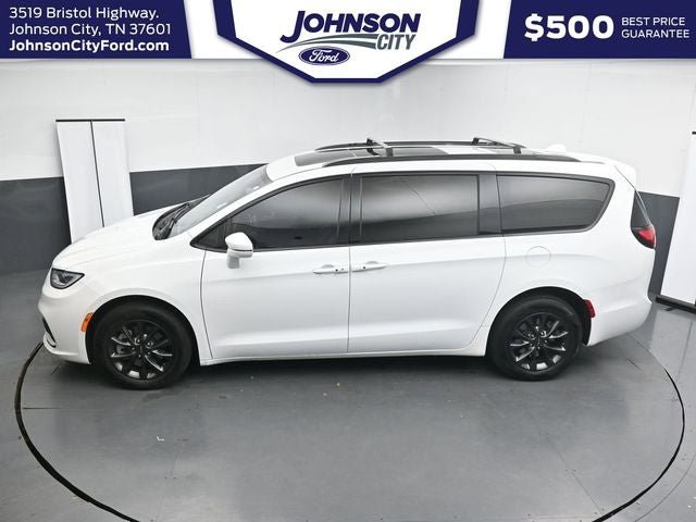 Used 2021 Chrysler Pacifica Limited w/ S Appearance Package AWD/4WD image 24