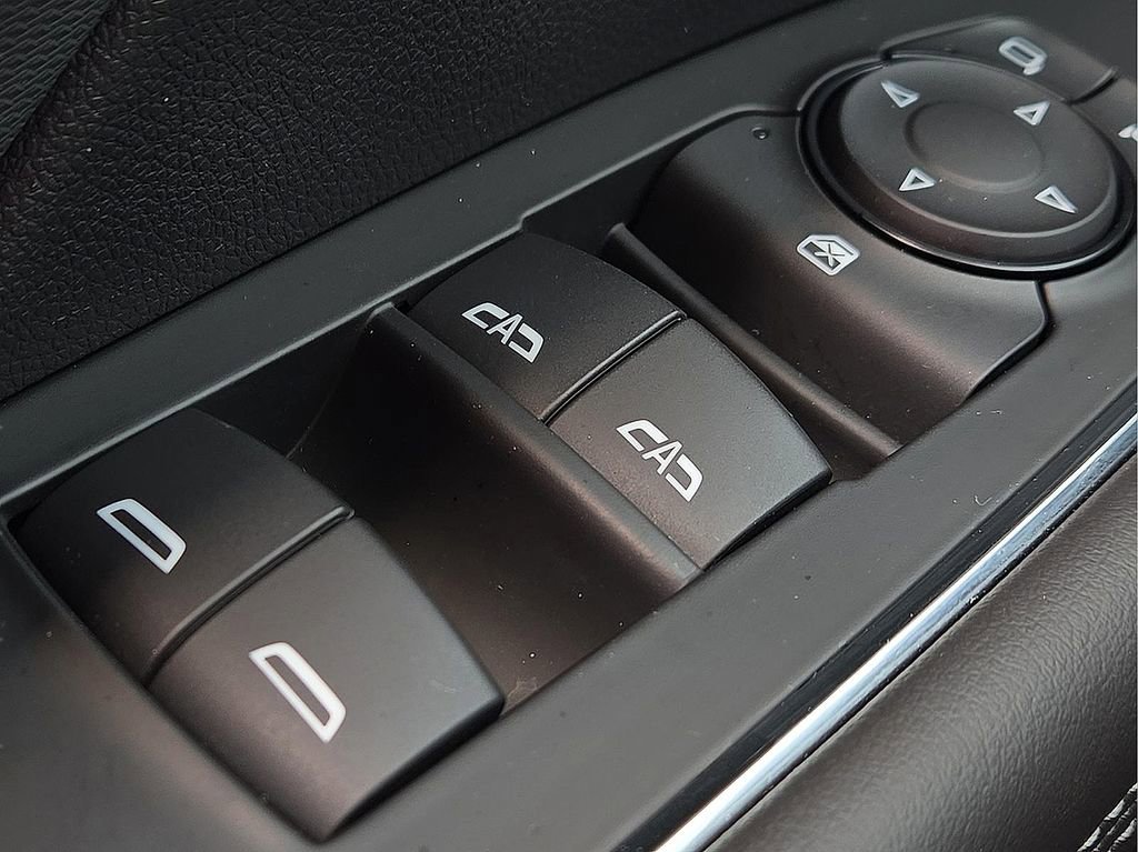 Used 2024 Buick Envision Preferred AWD/4WD image 17