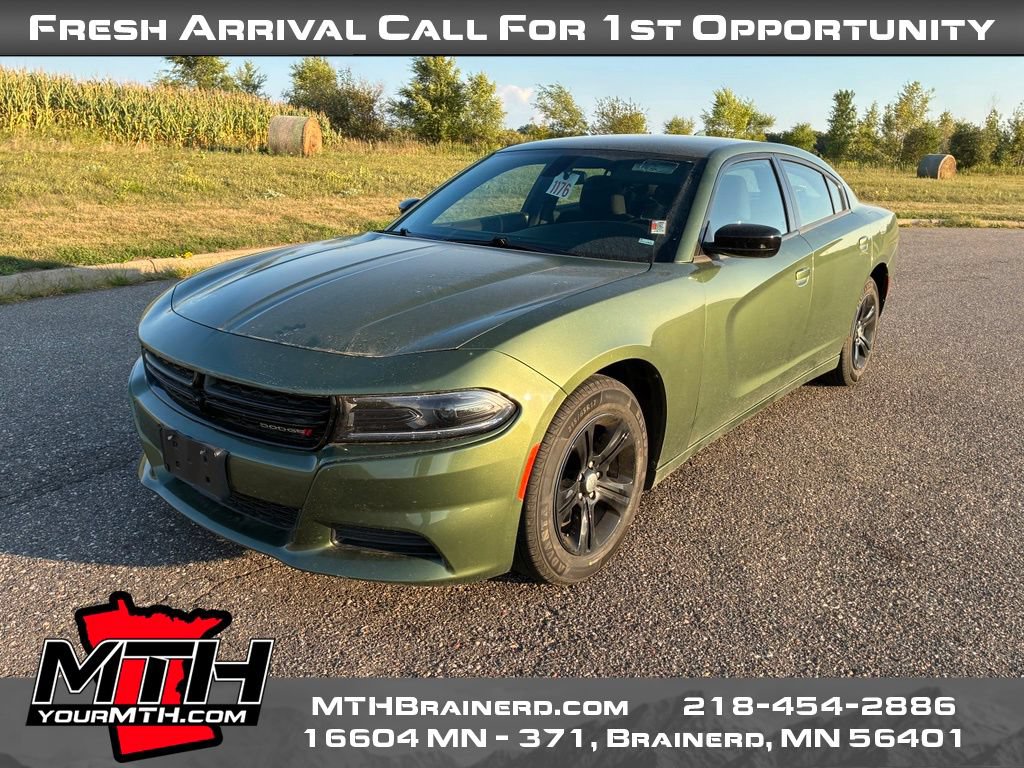 Used 2023 Dodge Charger SXT RWD image 4