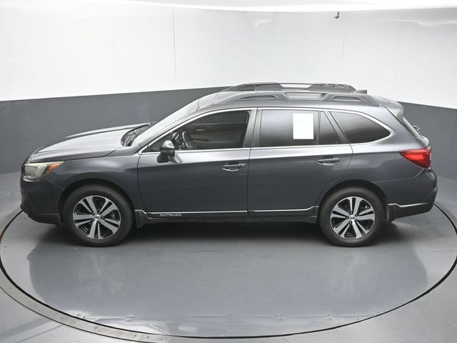 Used 2018 Subaru Outback 3.6R Limited AWD/4WD image 46