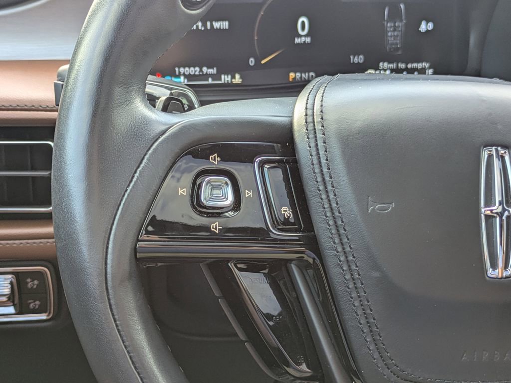 Used 2023 Lincoln Aviator Reserve w/ Equipment Group 201A image 21