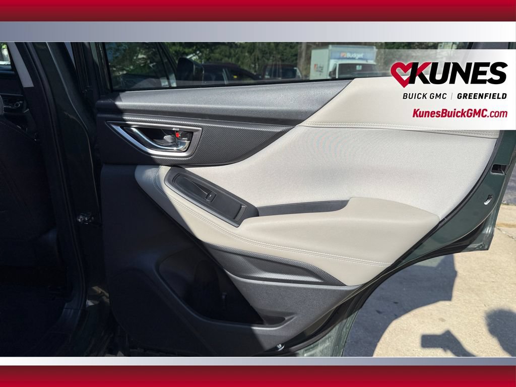 Used 2023 Subaru Forester Premium AWD/4WD image 37