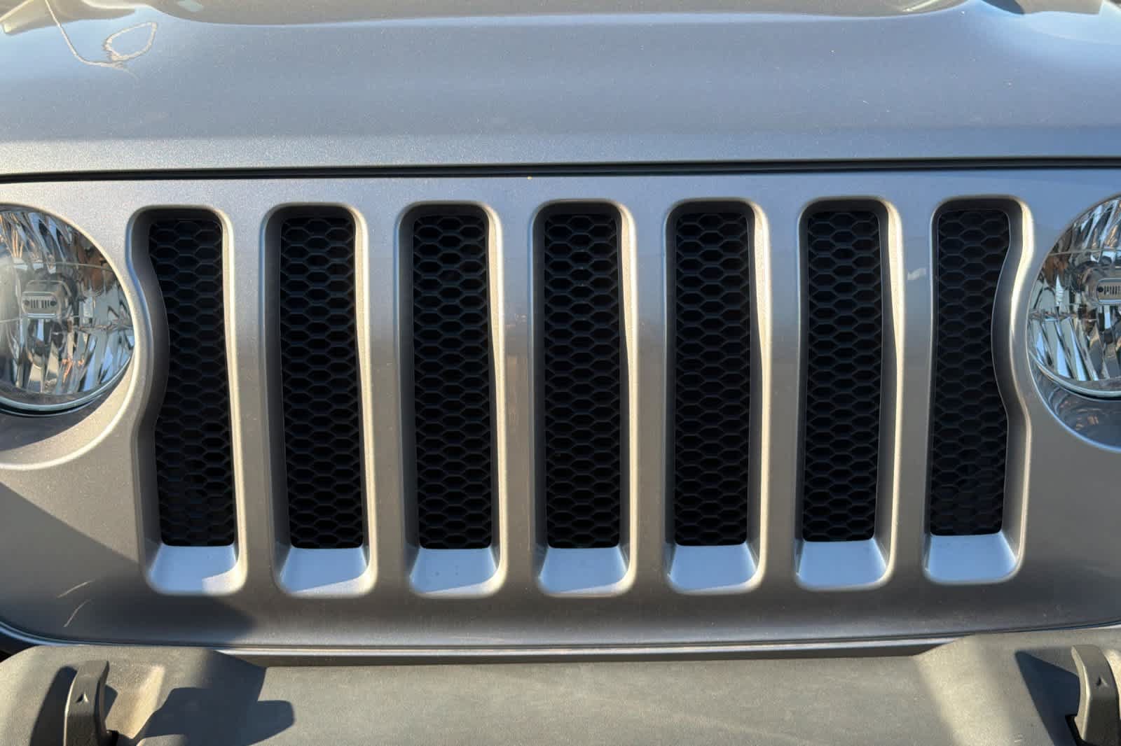 Used 2018 Jeep Wrangler Unlimited Sport AWD/4WD image 8