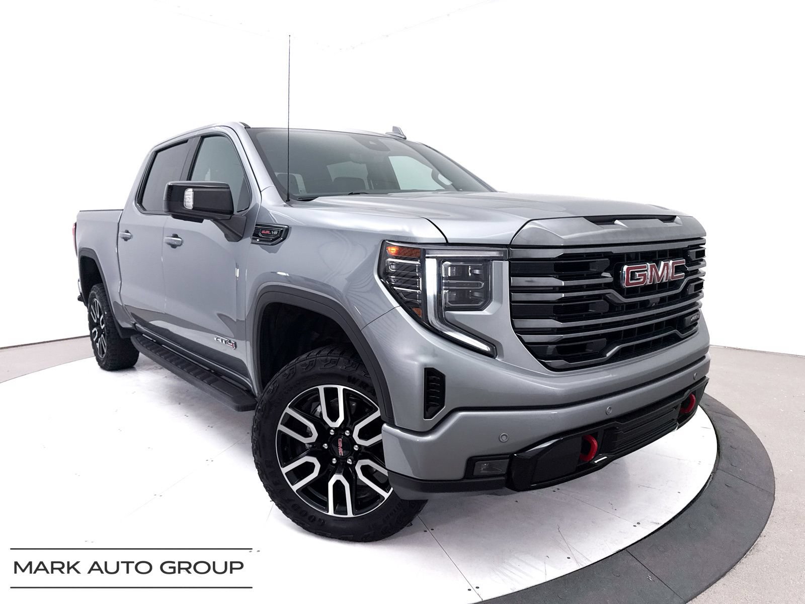 Used 2023 GMC Sierra 1500 AT4 w/ AT4 Premium Package AWD/4WD image 2