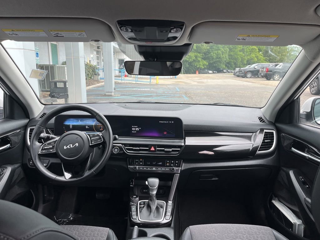 Used 2024 Kia Seltos X-Line AWD/4WD image 46