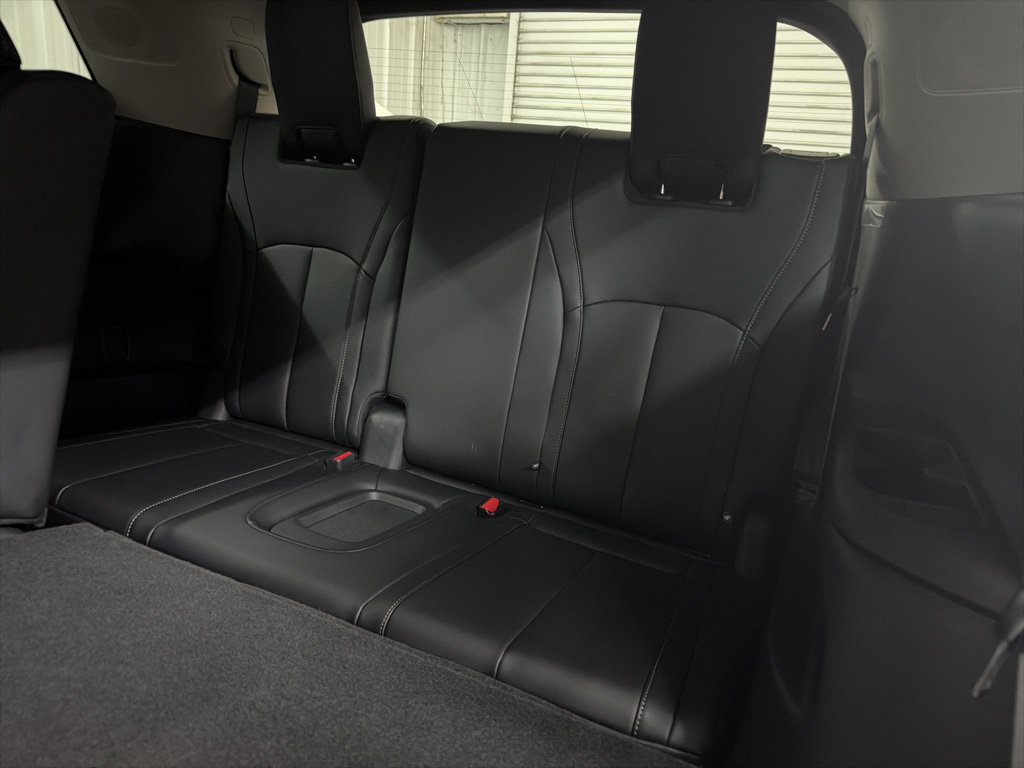 Certified 2026 INFINITI QX60 Luxe w/ Cargo Package FWD image 33