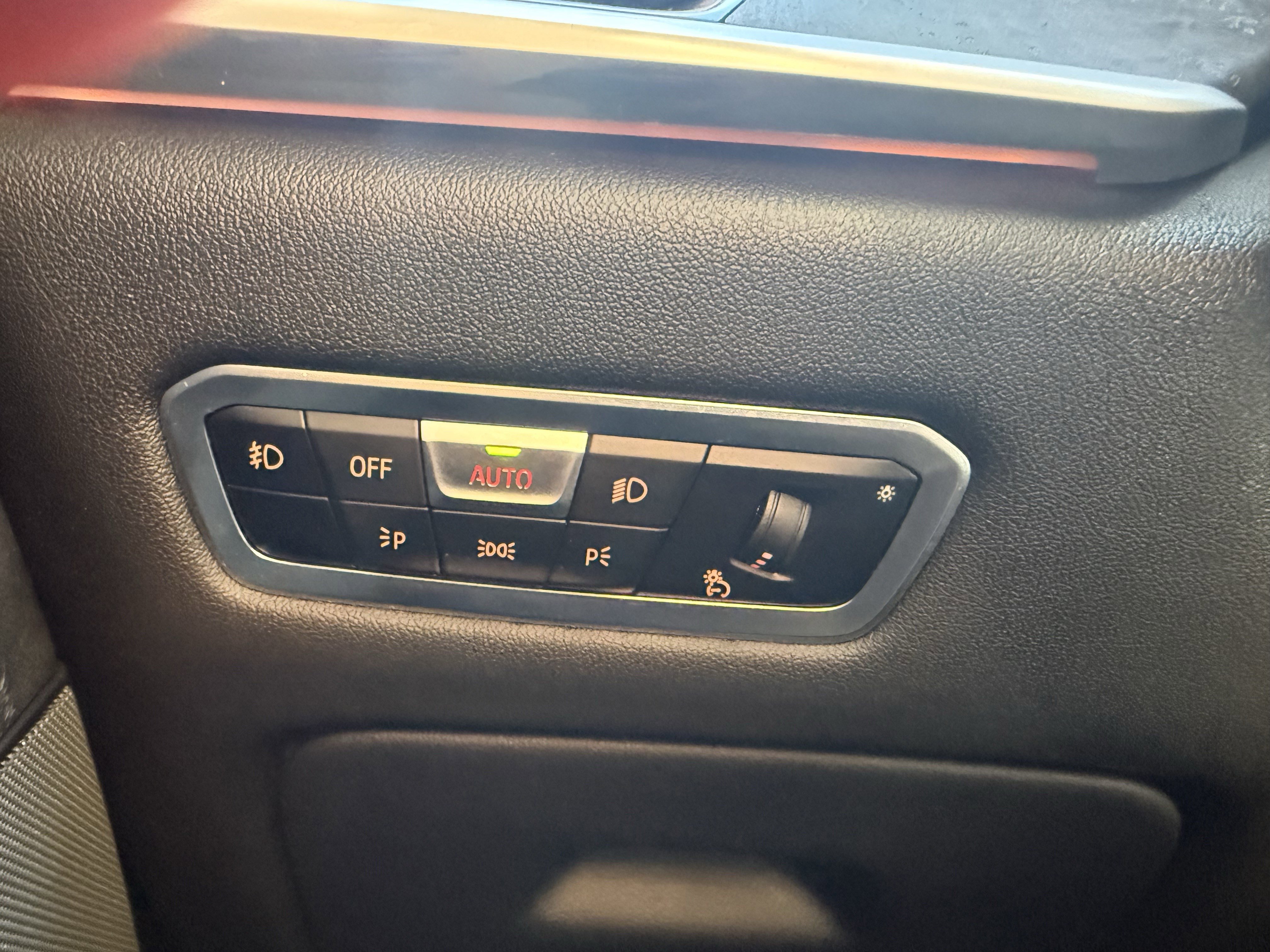 Used 2022 BMW X7 xDrive40i w/ Premium Package image 26