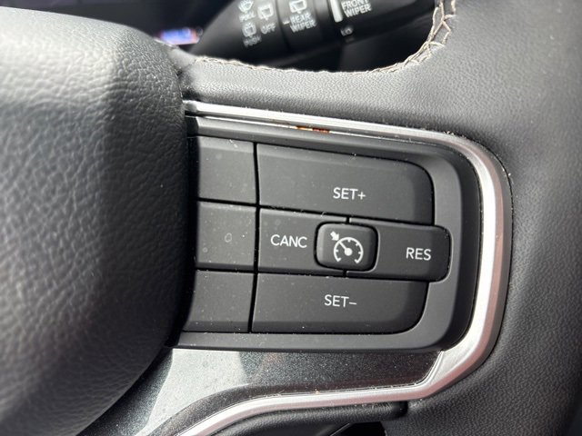 Used 2024 Jeep Wagoneer L 4WD image 22