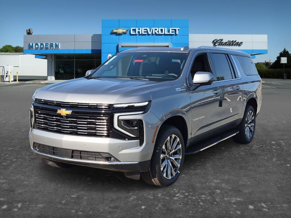 New 2026 Chevrolet Suburban High Country w/ Sun And Tow Package AWD/4WD image 1