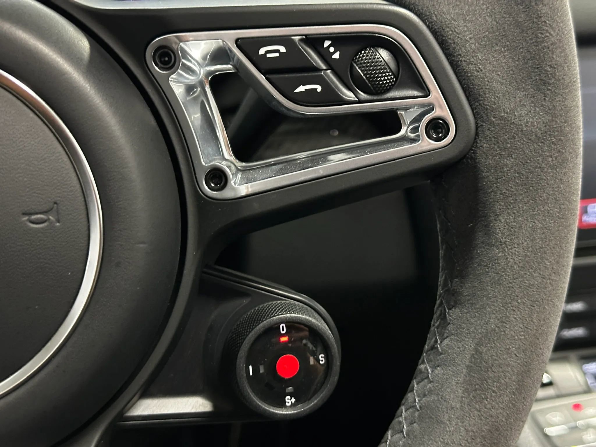 Used 2018 Porsche 718 Boxster GTS RWD image 25