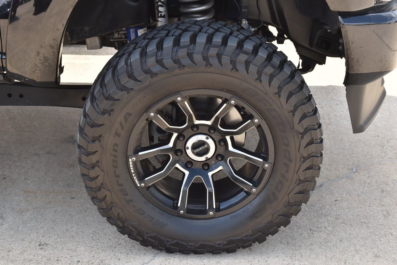 Used 2022 Ford F250 Lariat w/ Black Appearance Package image 13