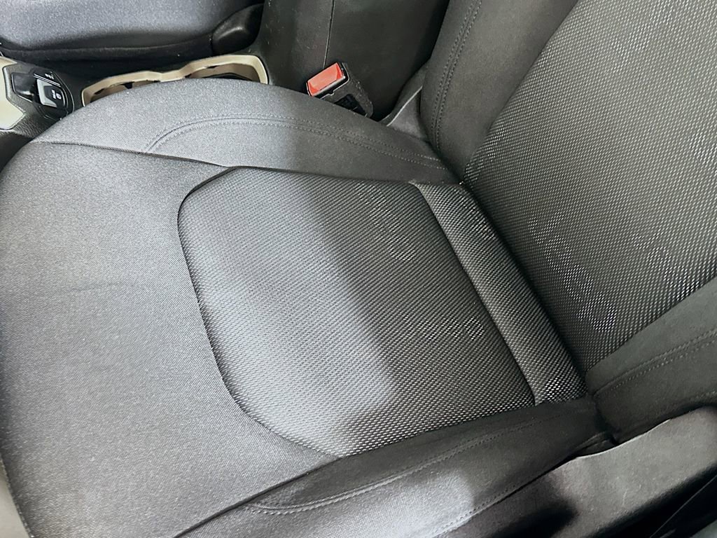 Used 2017 Jeep Renegade Sport w/ Power & Air Group image 18