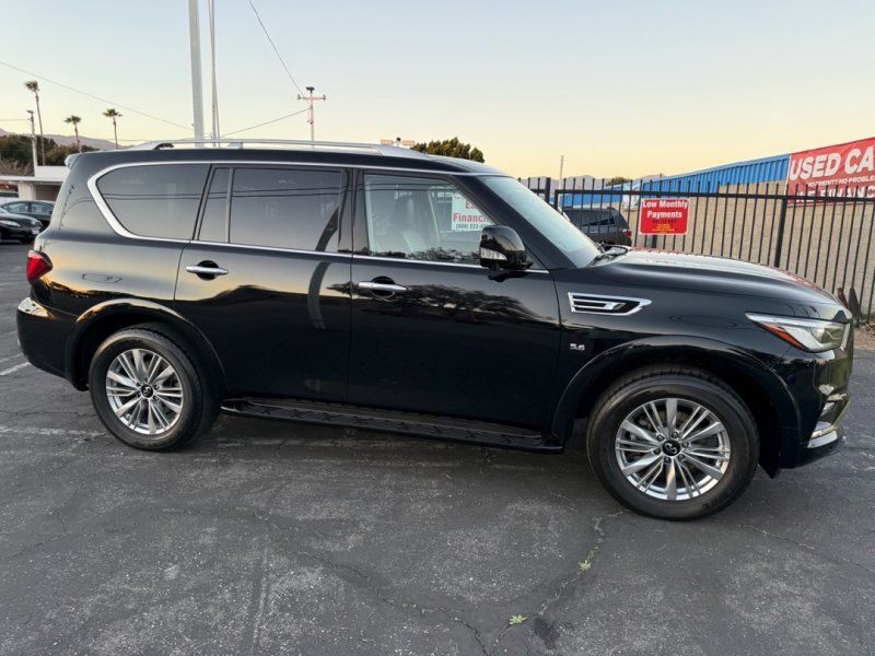 Used 2020 INFINITI QX80 Luxe w/ Cargo Package image 2