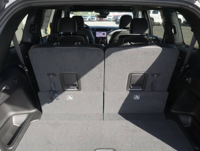 New 2025 Jeep Grand Cherokee L Limited w/ Black Appearance Package image 9