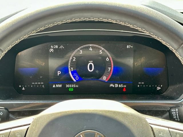 Used 2024 Volkswagen Tiguan SE AWD/4WD image 36