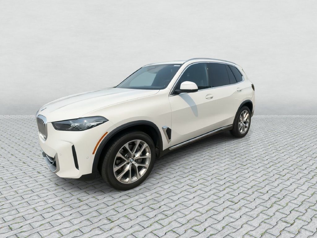 Used 2024 BMW X5 xDrive40i w/ Climate Comfort Package AWD/4WD image 4