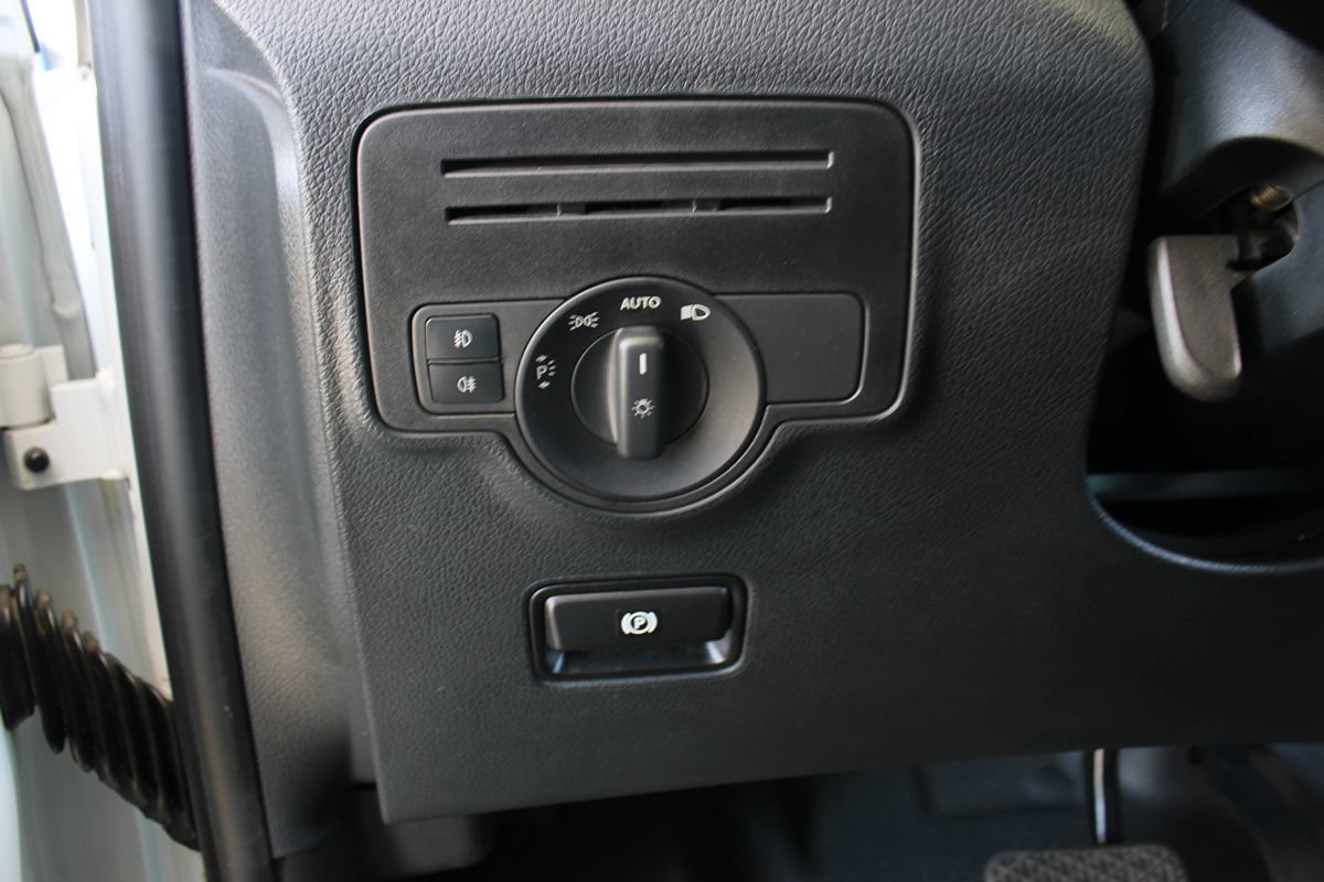 Used 2022 Mercedes-Benz Metris image 19