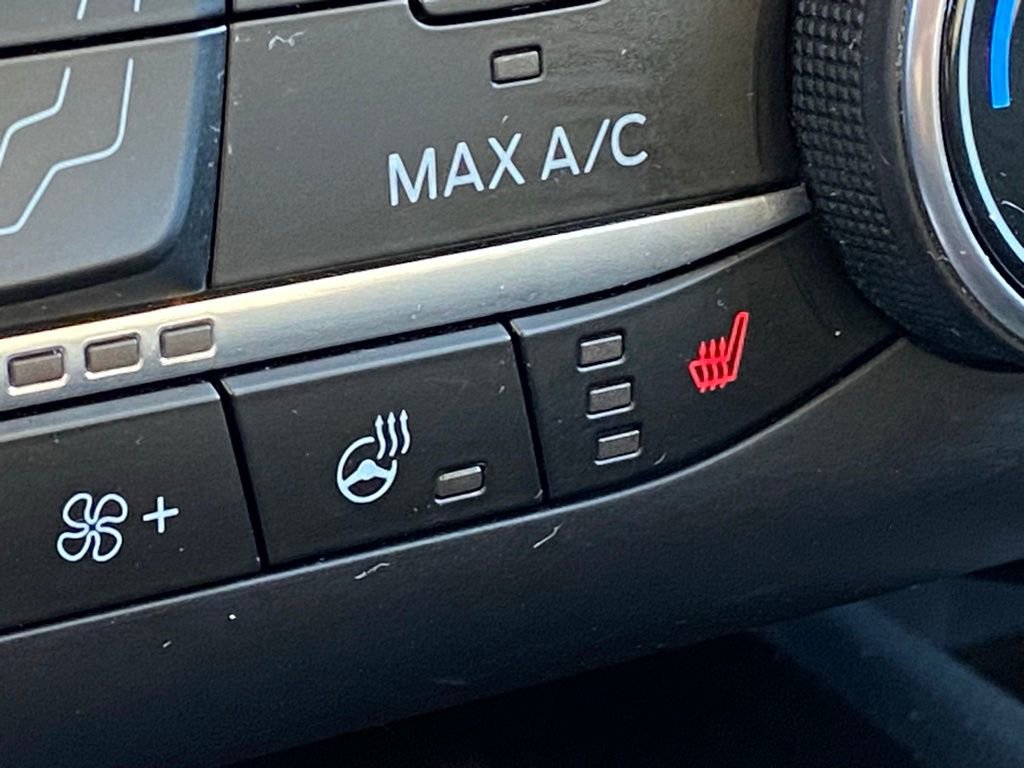 Used 2025 Ford Escape Active w/ Cold Weather Package image 17