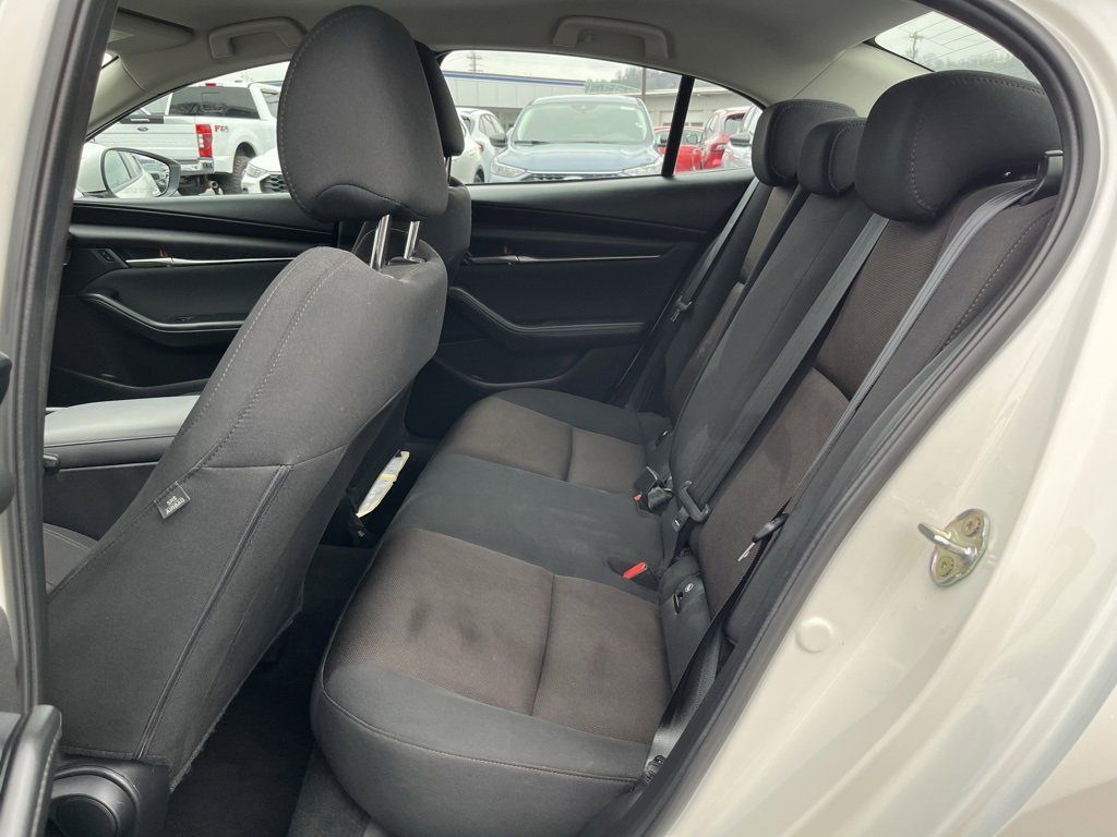 Used 2022 MAZDA MAZDA3 s image 29