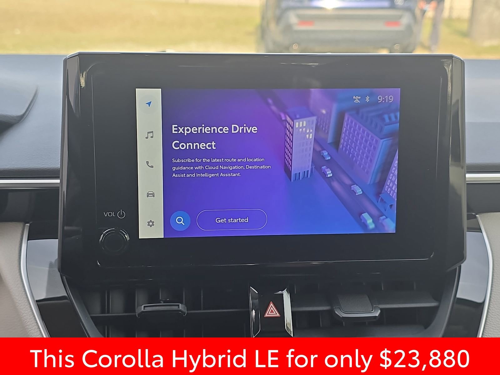 Used 2025 Toyota Corolla LE image 28