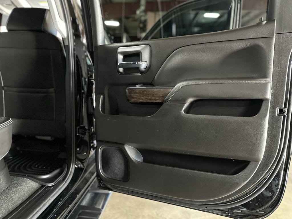Used 2017 GMC Sierra 2500 Denali w/ Duramax Plus Package image 39