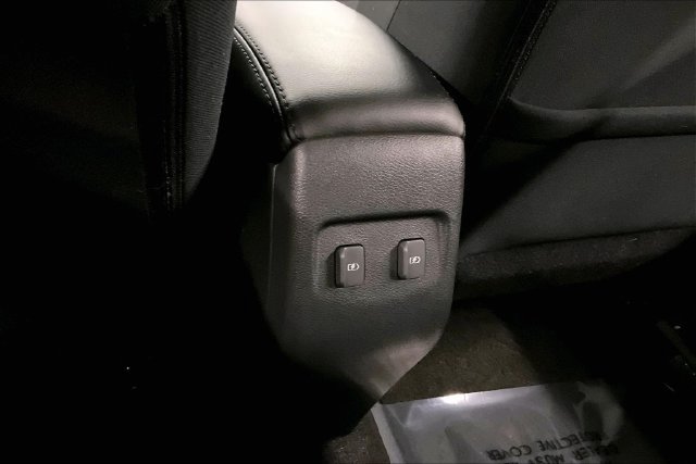 Used 2024 Nissan Kicks SV FWD image 30