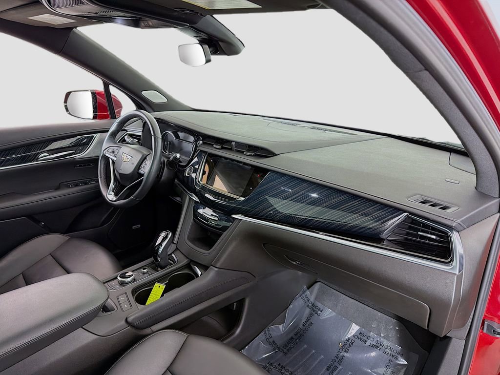 Used 2023 Cadillac XT6 Premium Luxury image 23