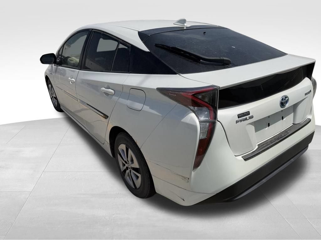 Used 2016 Toyota Prius Three w/ Protection Package FWD image 4