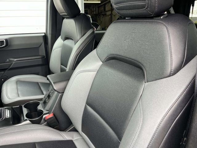 Certified 2024 Ford Bronco Black Diamond image 24