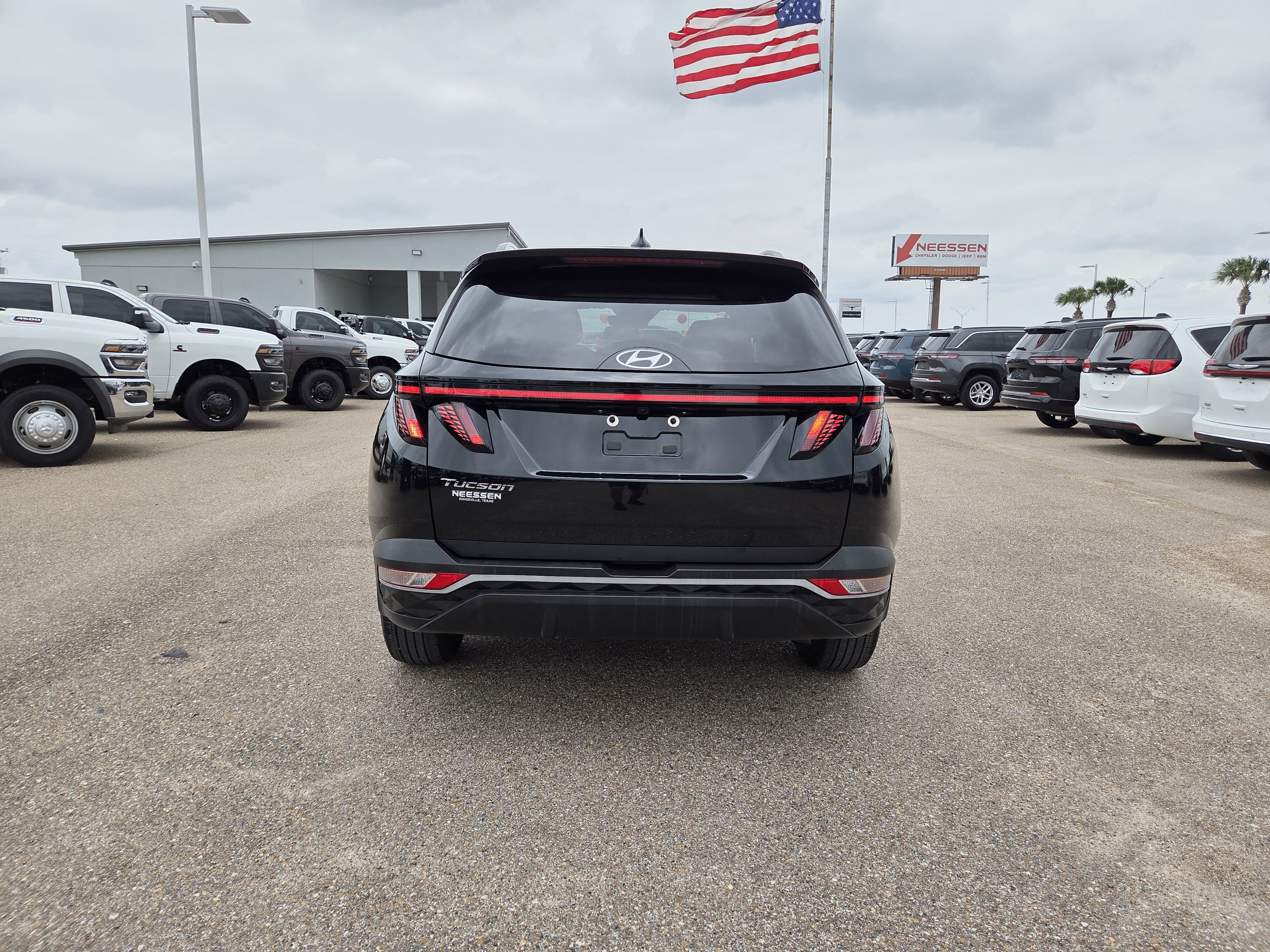 Used 2022 Hyundai Tucson SEL w/ Cargo Package FWD image 6