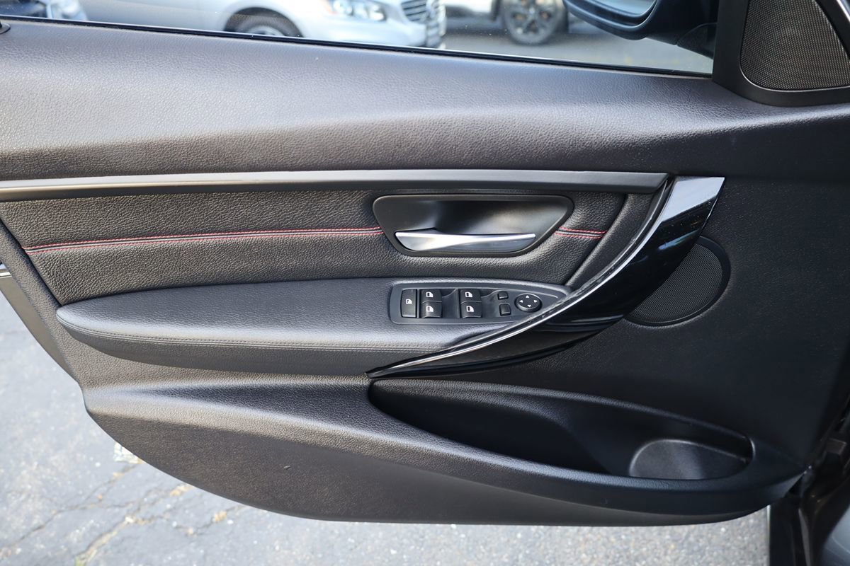 Used 2015 BMW 328i Sedan RWD image 11