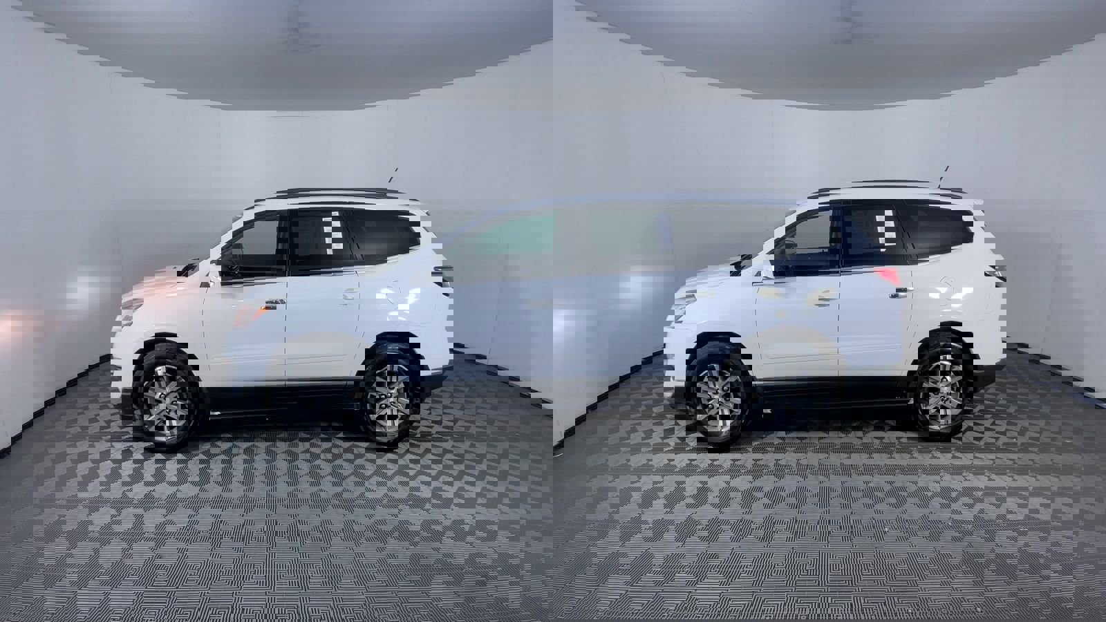 Used 2016 Chevrolet Traverse LT image 5