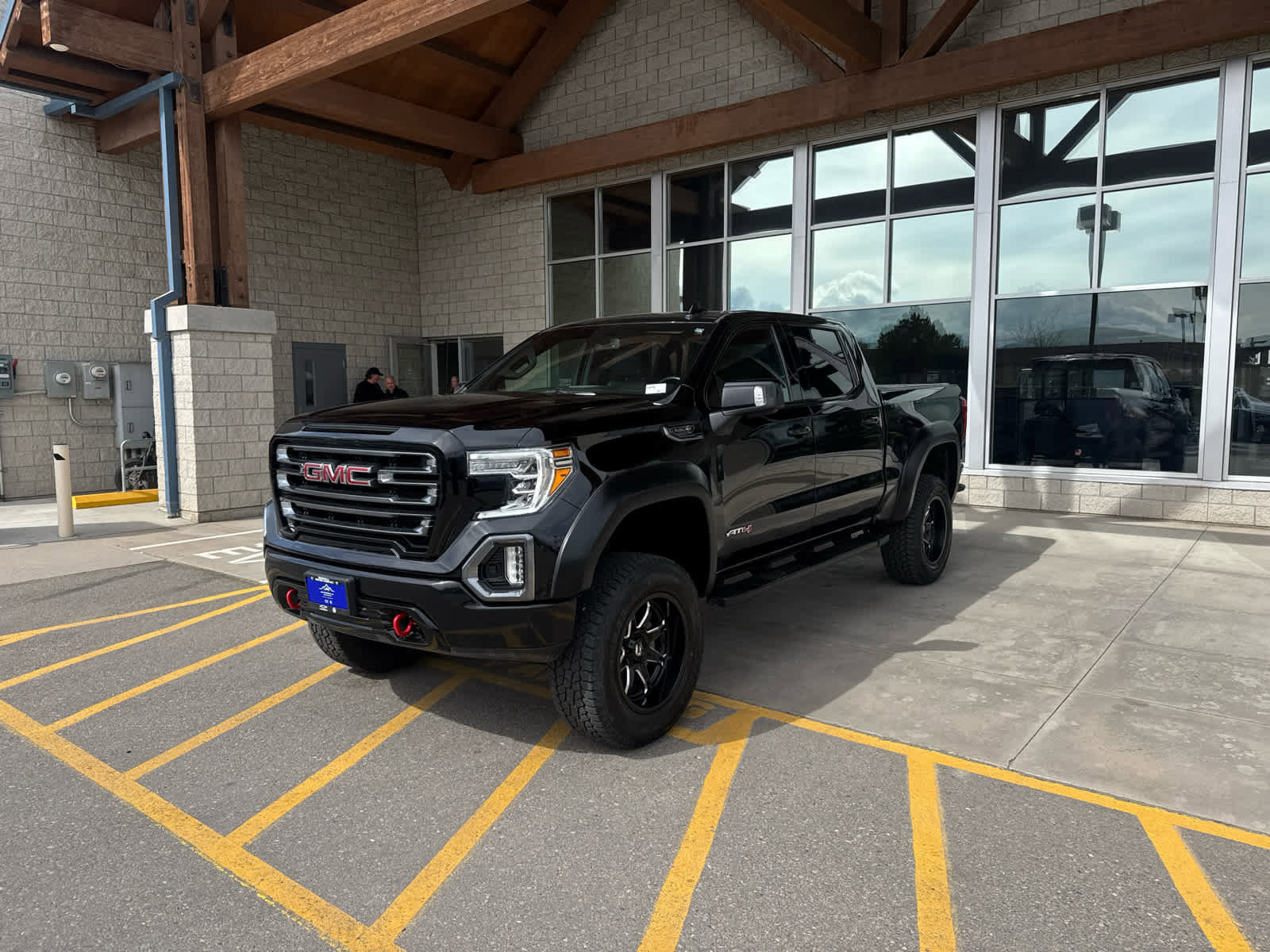 Certified 2021 GMC Sierra 1500 AT4 AWD/4WD image 1