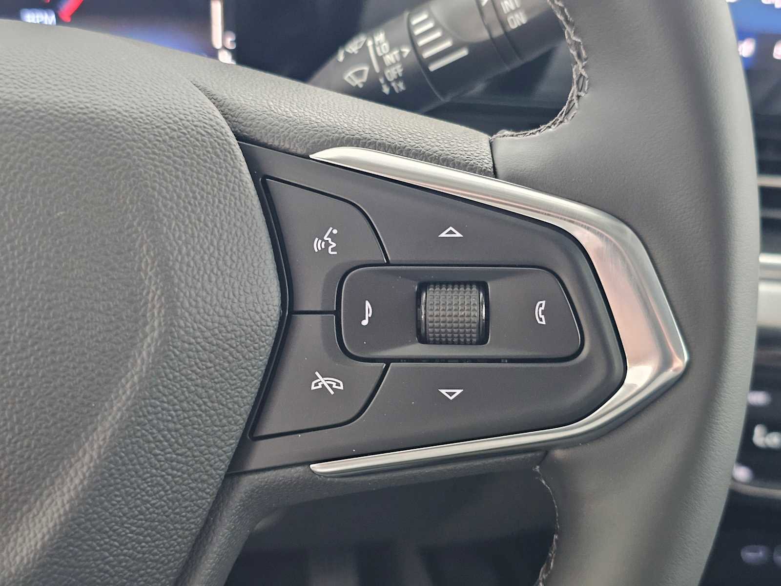New 2026 Chevrolet Trax LT w/ Driver Confidence Package image 28