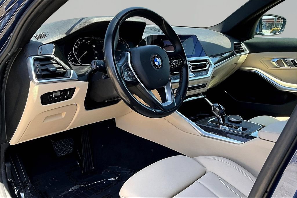 Used 2021 BMW 330i Sedan w/ Convenience Package RWD image 18