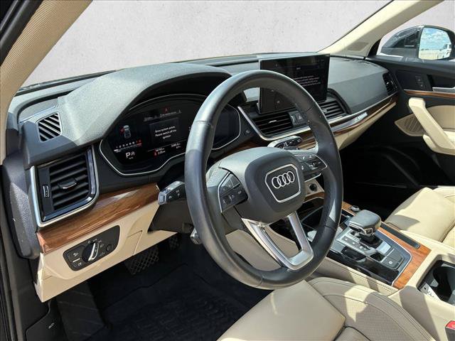 Used 2023 Audi Q5 2.0T Premium Plus w/ Premium Plus Package AWD/4WD image 10