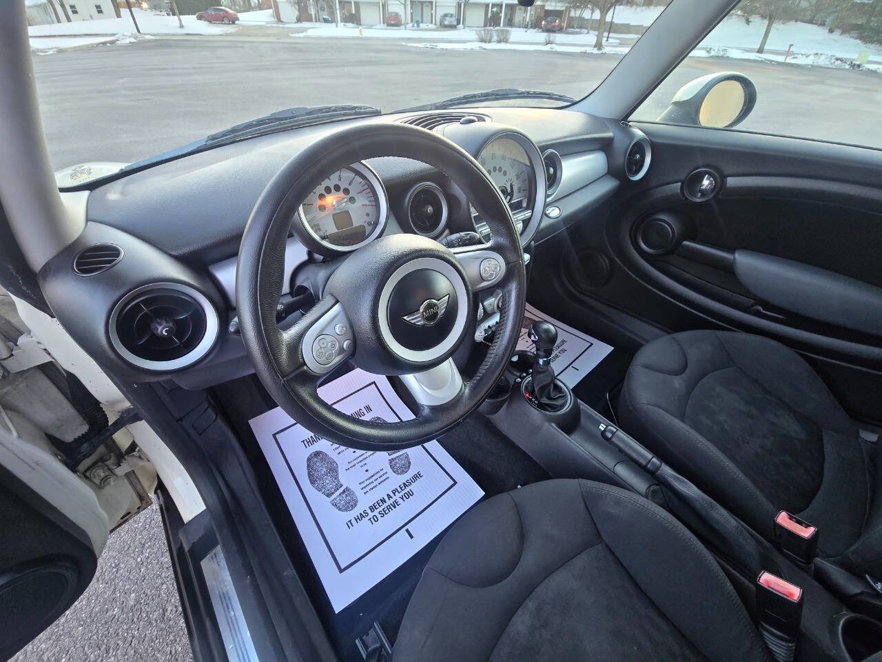 Used 2010 MINI Cooper Hardtop image 19