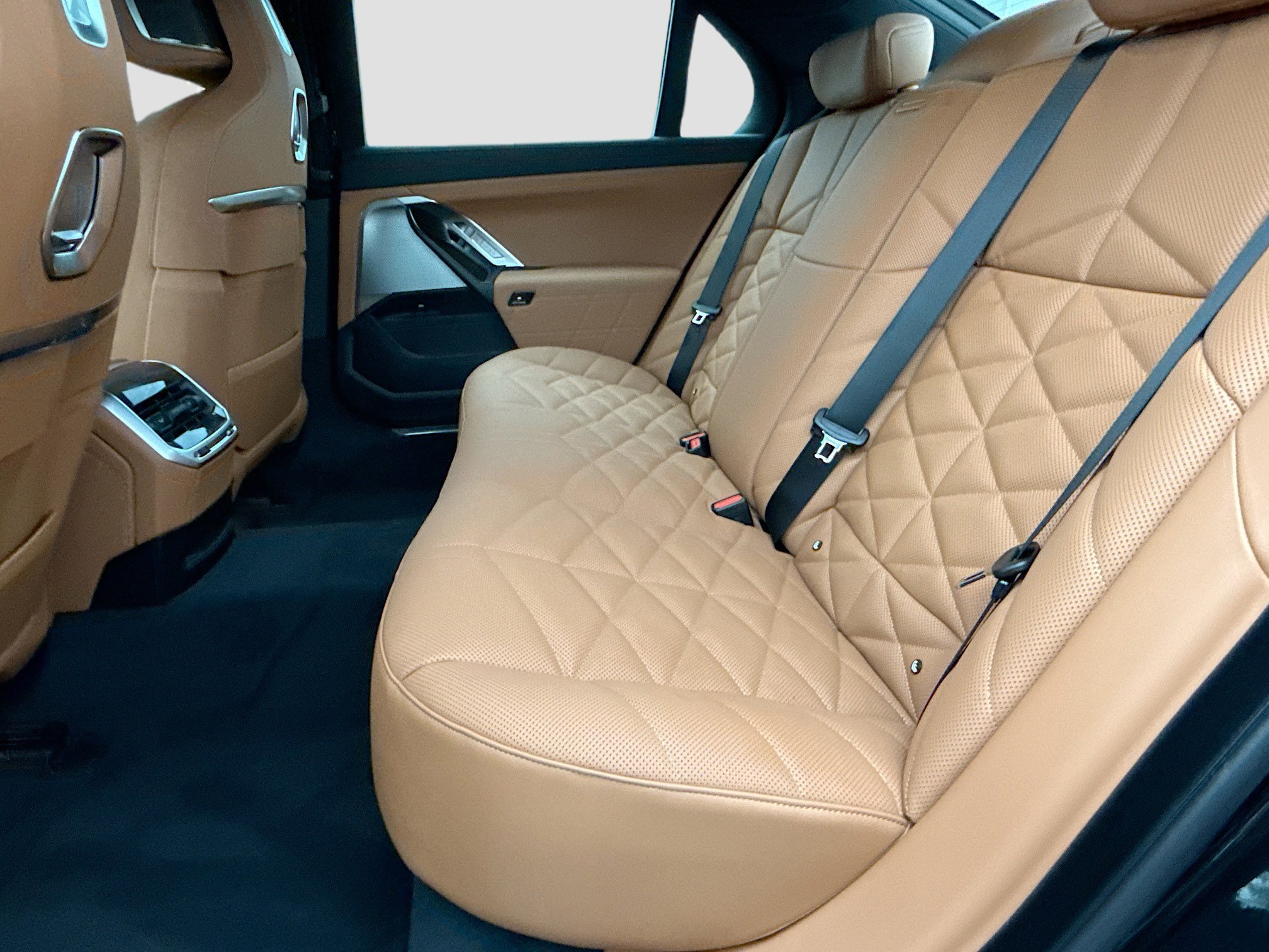 New 2026 BMW 740i xDrive w/ Premium Package image 21