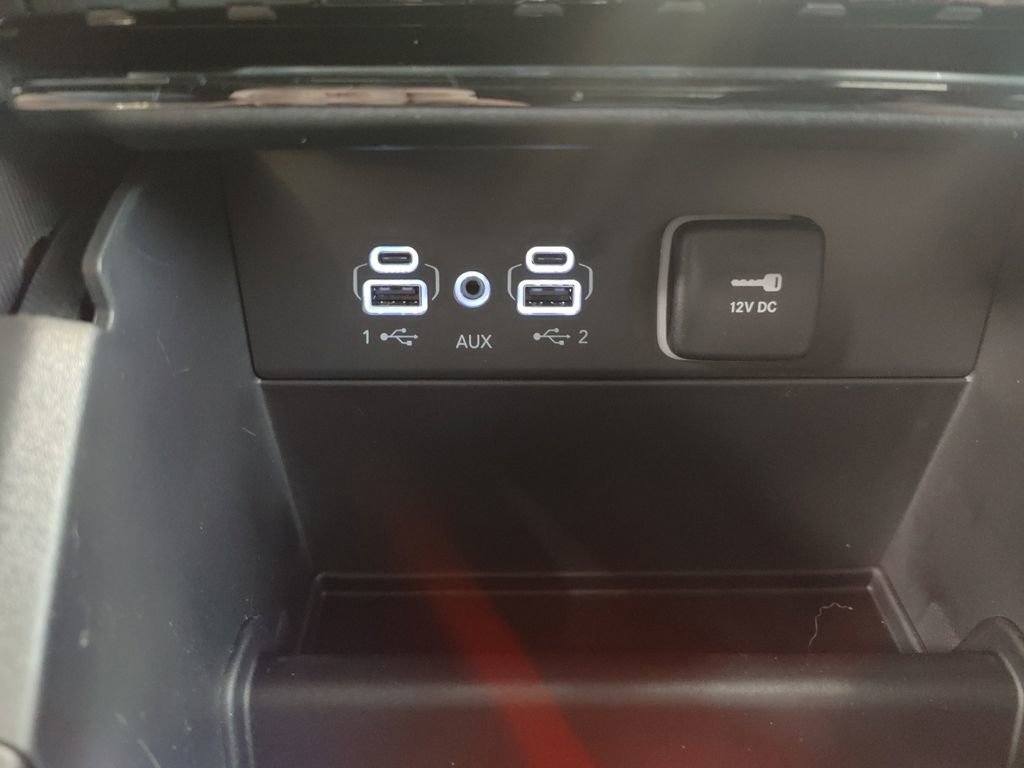 New 2025 Jeep Grand Cherokee L Limited w/ Black Appearance Package image 25