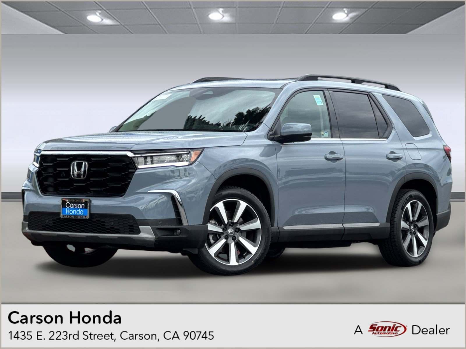 Certified 2025 Honda Pilot Touring image 1