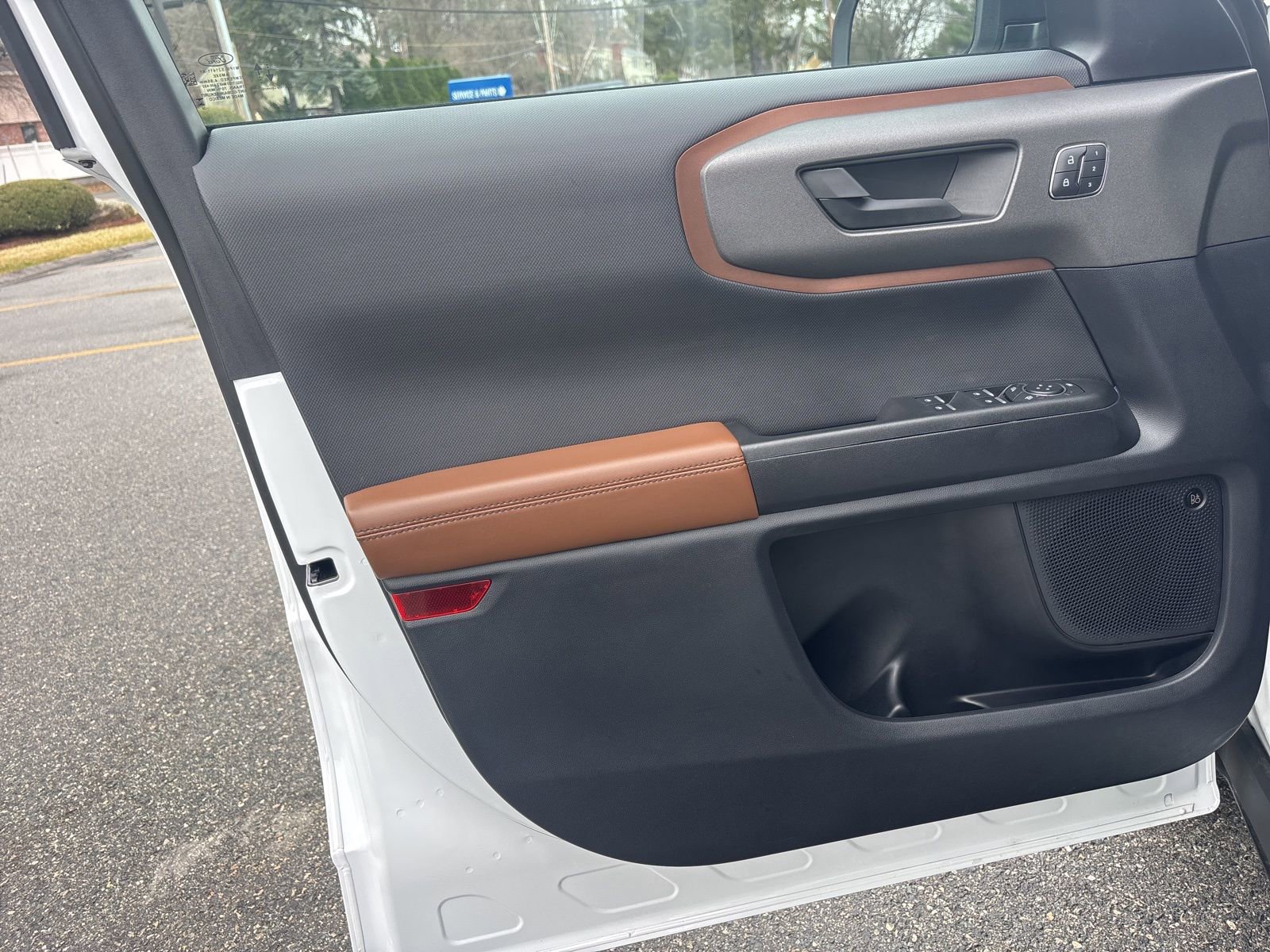 Used 2025 Ford Bronco Sport Outer Banks w/ Outer Banks Tech Package+ image 48