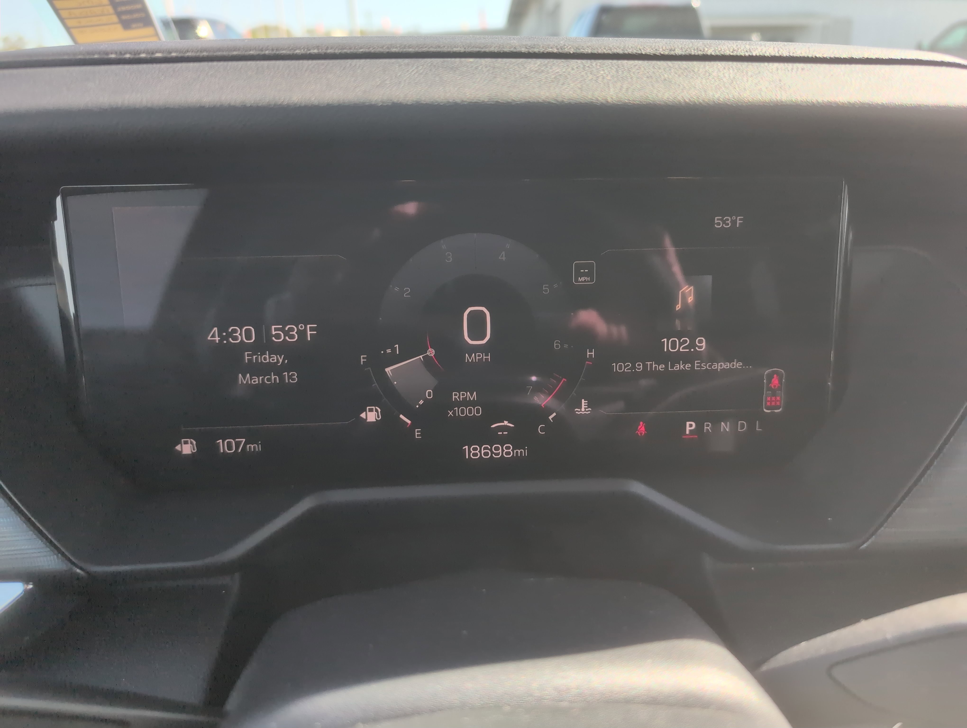 Used 2025 GMC Acadia Elevation image 18